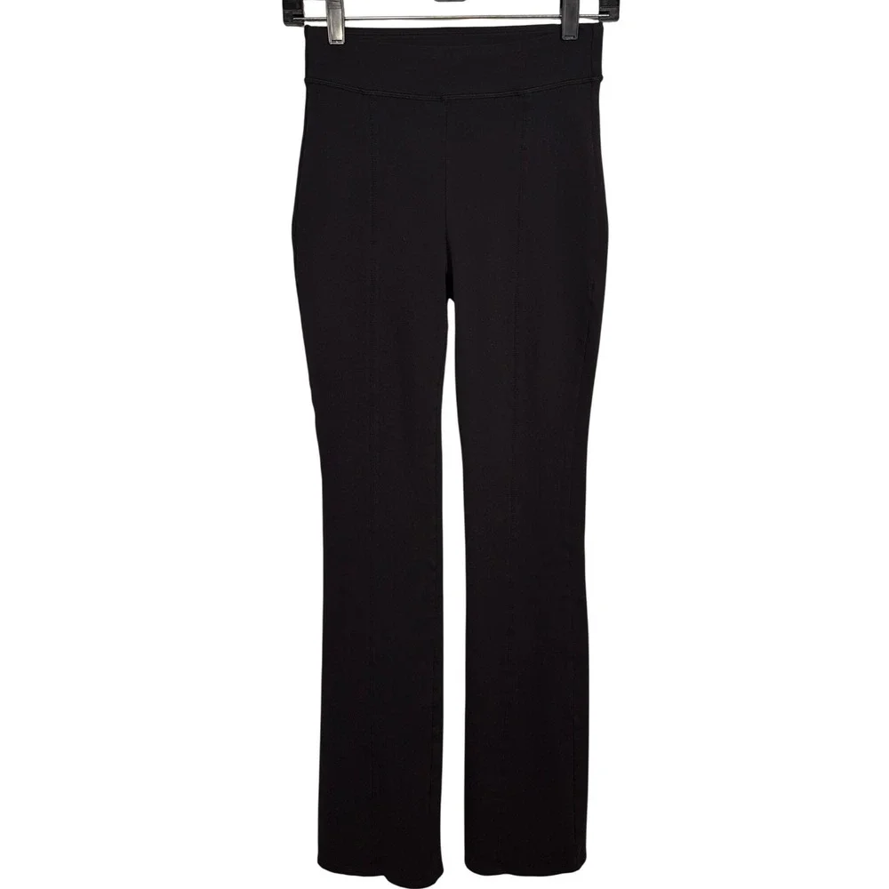 ALO YOGA Women's Airbrush High-Waist Kick-Back Legging, Black, Size Small
